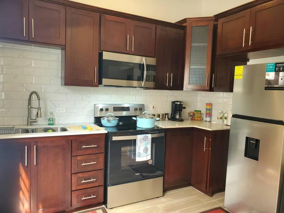 'The Solace' New Luxury Modern 1Bed 1Bath Apt. Portmore Exterior foto