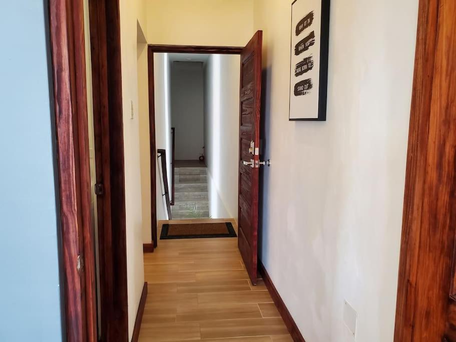 'The Solace' New Luxury Modern 1Bed 1Bath Apt. Portmore Exterior foto
