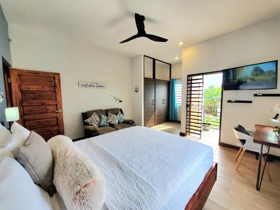 'The Solace' New Luxury Modern 1Bed 1Bath Apt. Portmore Exterior foto
